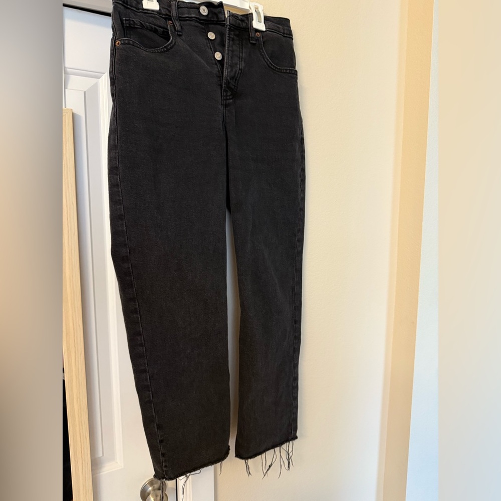 Old Navy Women's Straight Leg Black Jeans